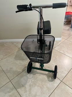 KneeRover Knee Scooter with basket