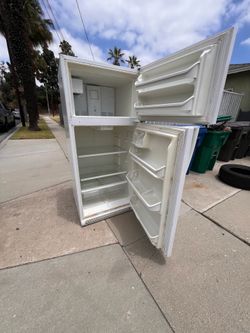 Garage Refrigerator $50 - MUST GO TODAY
