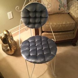 Vintage Tufted Blue Velvet Vanity Accent Chair- smoke free and pet free home - in excellent condition  