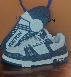 LV trainer men new
