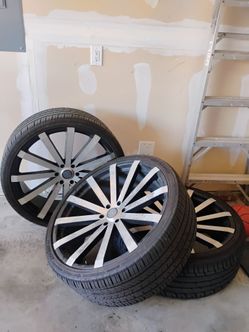 4 26" rims and tires 300