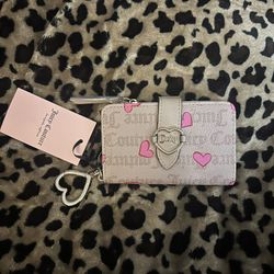 Juicy couture Valentine’s Day heart nude beige wallet with heart keyring