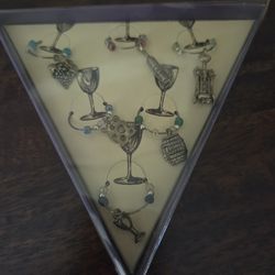 Wine Charms box of 6, new, giftable 4.00