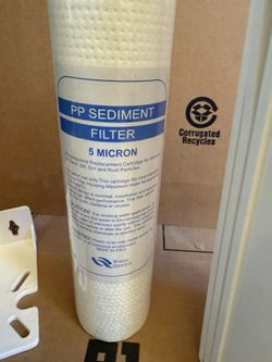 Water filter and housing.