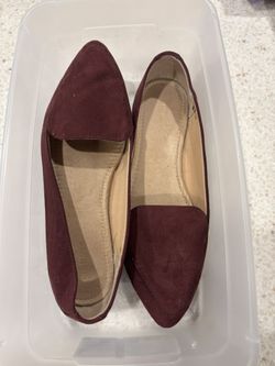 Old Navy Burgundy Pointed Flats – Size 9 (Worn Once) 