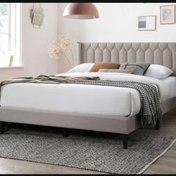 Queen Size Bed Frame With Mattress 