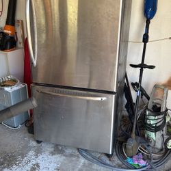 Stainless Steel Bottom Load Refrigerator 