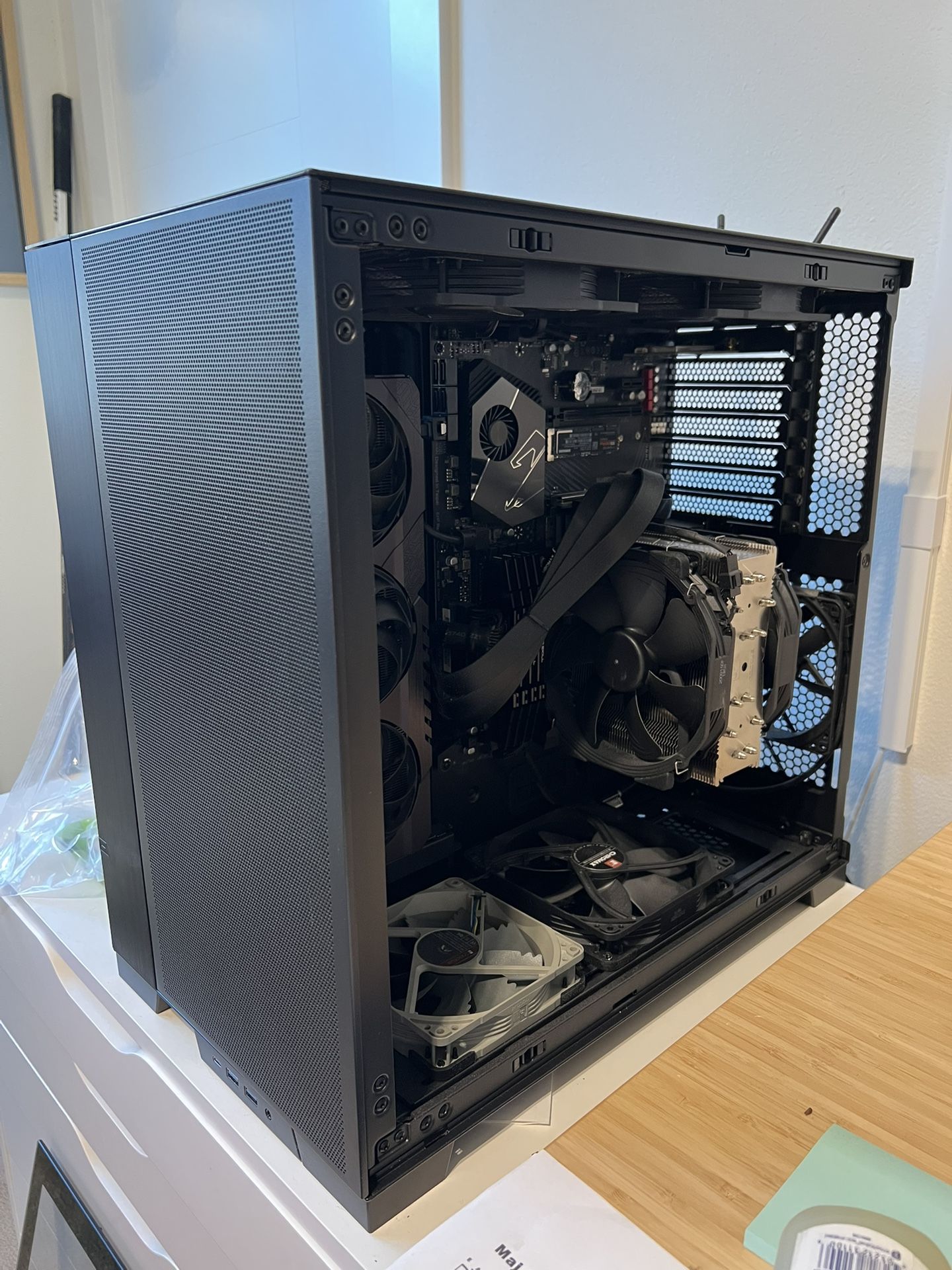 5800X3D / 3080 Ti / 64GB / 1TB + 1TB + 4TB – Noctua-cooled O11D EVO (PCIe 4.0 Riser)