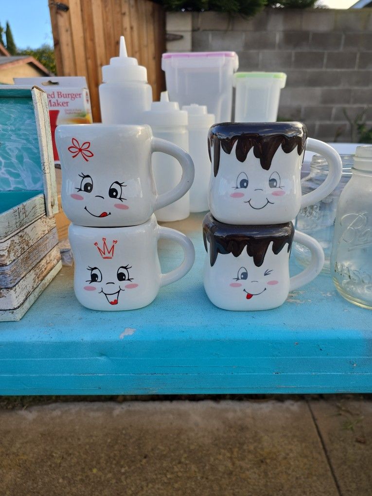 Adorable Hot Chocolate Cup Set