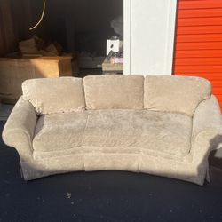 Sofa Couch - FREE DELIVERY 🚚🛋