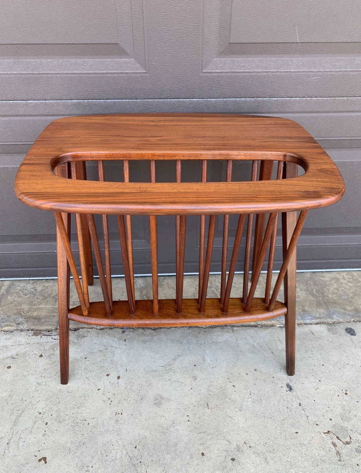 Arthur Umanoff Magazine Rack