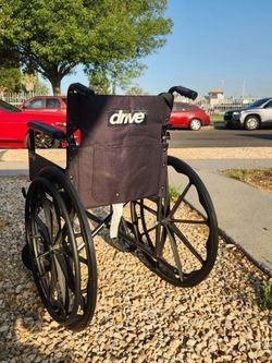 Drive wheelchair