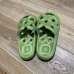 Foam Slippers