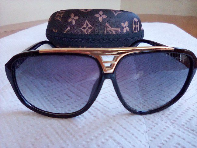 Louis Vuitton Evidence Sunglasses 