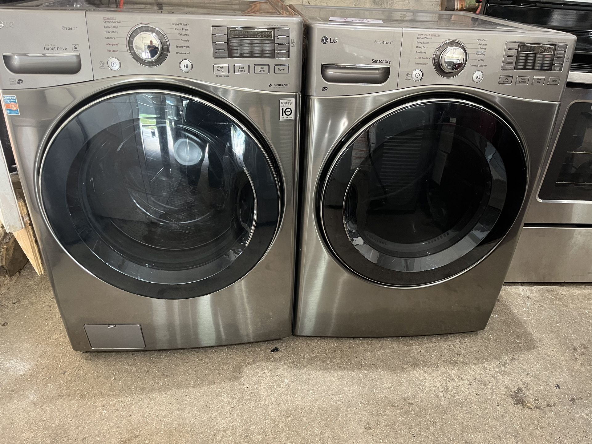 Gray Set LG Washer And Dryer Electric