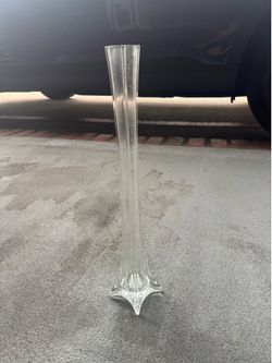 Eiffel tower vases
