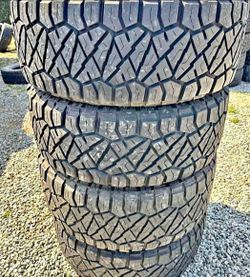 35x12.50/18 Set 4 Tires Nitto Con Excelente calidad Las 4