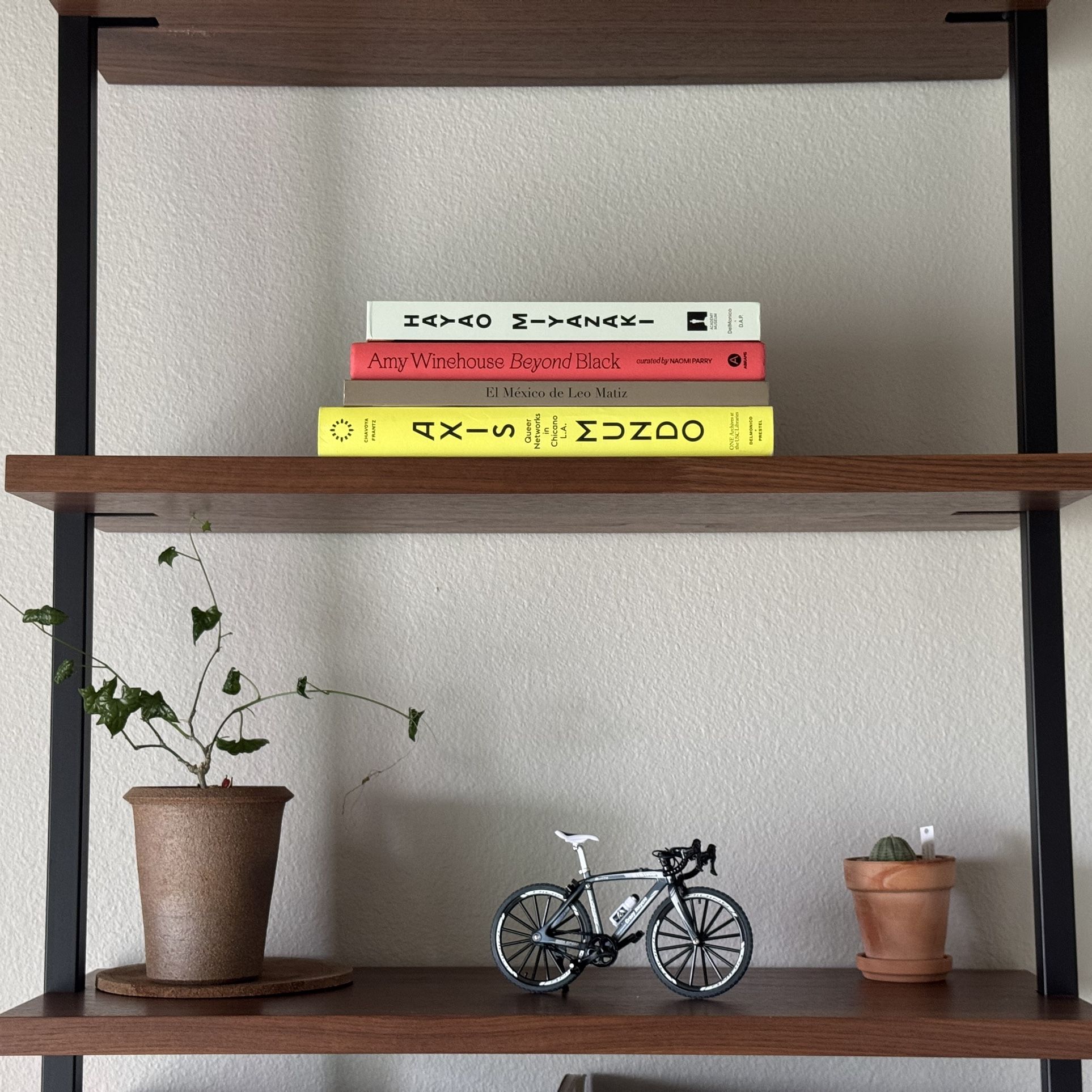 Miniature Bike | Road Bike | 1:10 Scale | Cycling Toy