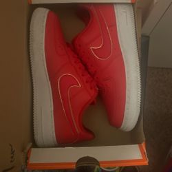 Air Force 1’s Women Size 8.5