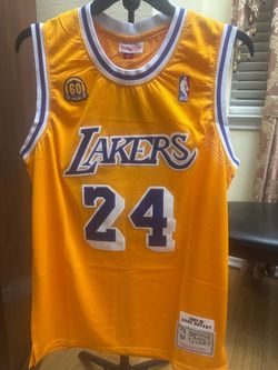 Lakers #24 Basketball Jersey XL Yellow