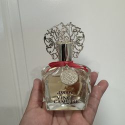 Amore Vince Perfume