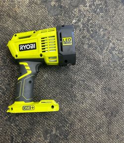 Ryobi P717 One +  LED HI BEAM