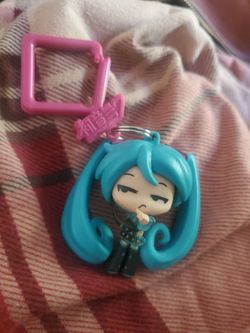 Hatsune miku backpack hanger figure