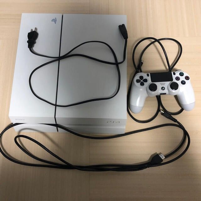 Ps4 White Model 500GB Hard Drive W/ Remote for Sale in Bremerton, WA