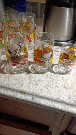 1966 Snoopy drinking glasses