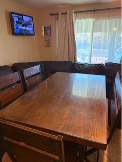 Kitchen dining table