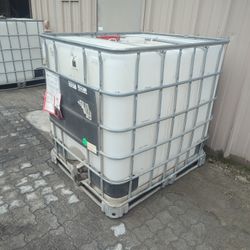 250 Gallon Tanks With Valve