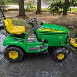 John Deere LX277