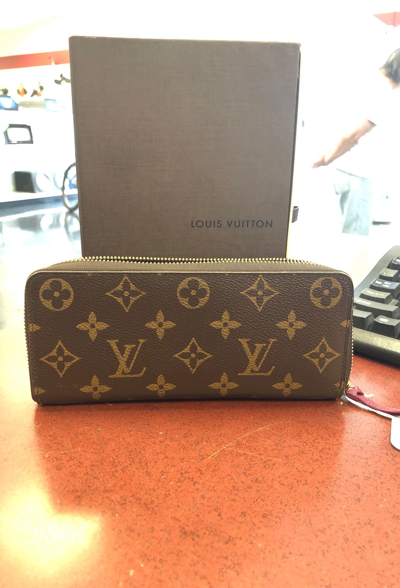 Louis Vuitton Clemence