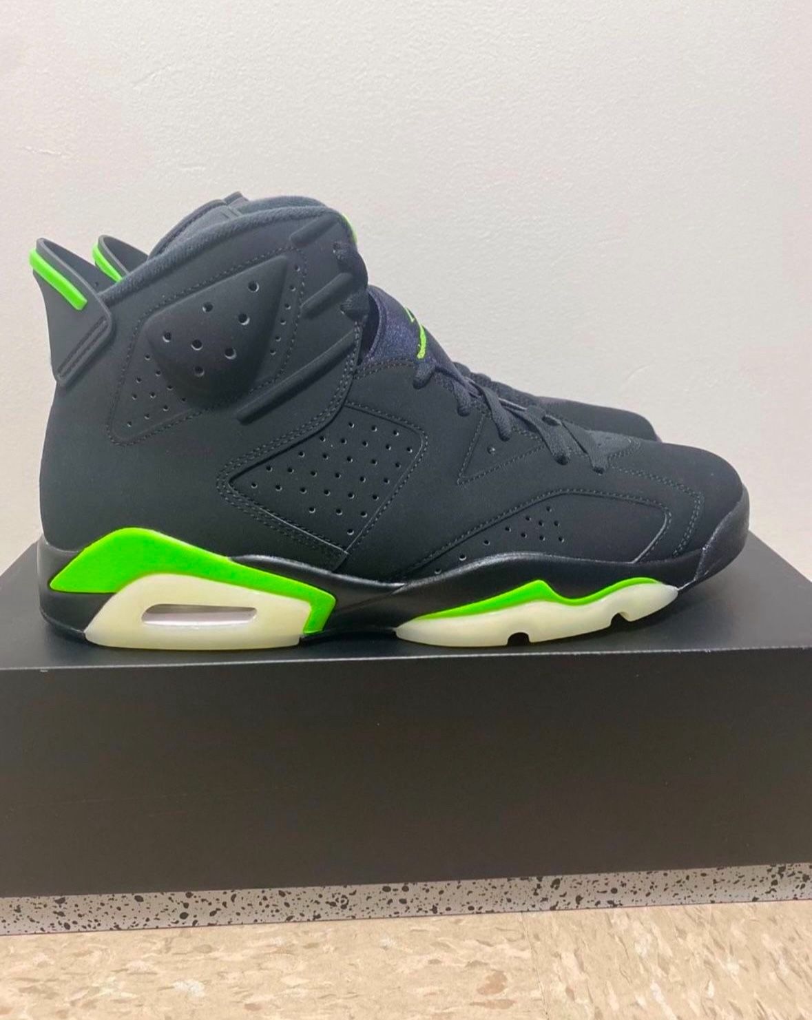 Jordan 6 Retro