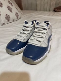 Air Jordan 11 Retro Low Sneakers size 5 boys
