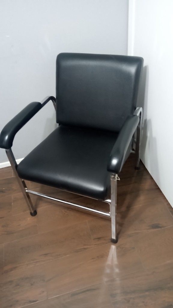 Shampoo Chair