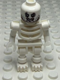 LEGO - Minifig, Head Skull Ragged Brown Beard, Bad Teeth (Hector Barbossa)