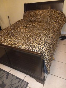 Bedroom Set 900 OBO