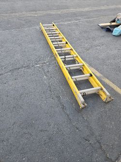 20ft Fiberglass Ladder 