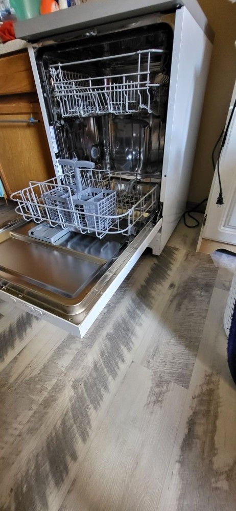 GE 24" Portable Dishwasher