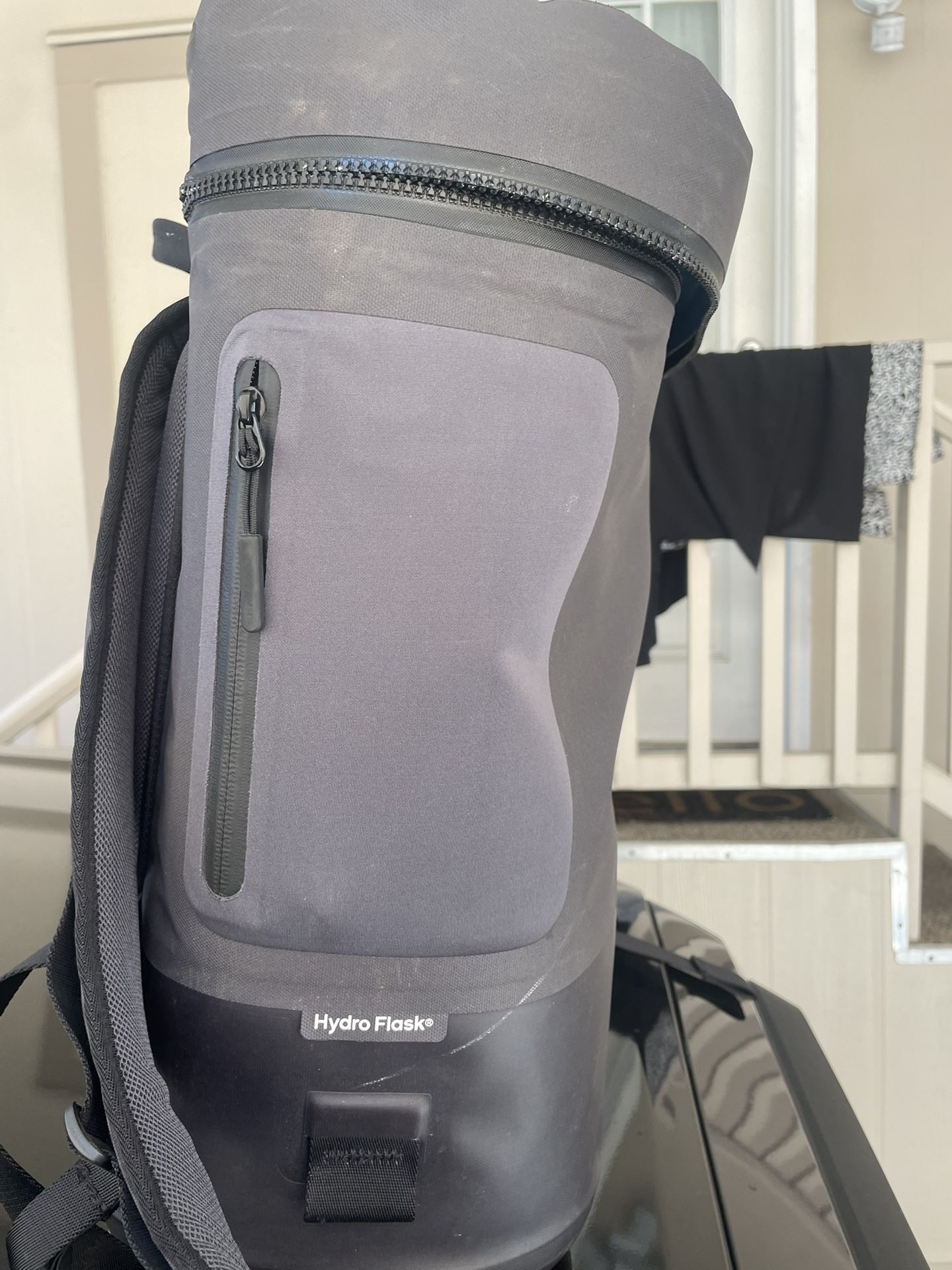 Hydro flask cooler