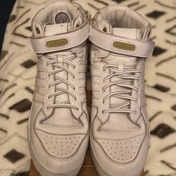 Adidas Forum '84 Mid White w/Gold And Blue Trim 