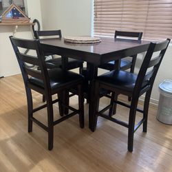 Dining Table and Chairs 