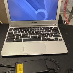 💻 Amazing Laptop For Kids YouTube Website Games Anything Works great. Msg Me For Store Address 💻