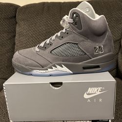 Size 9.5 Jordan 5 Wolf Grey new