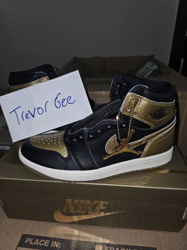 Jordan 1 High Metallic Gold