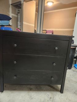 Ikea 3 drawer dresser
