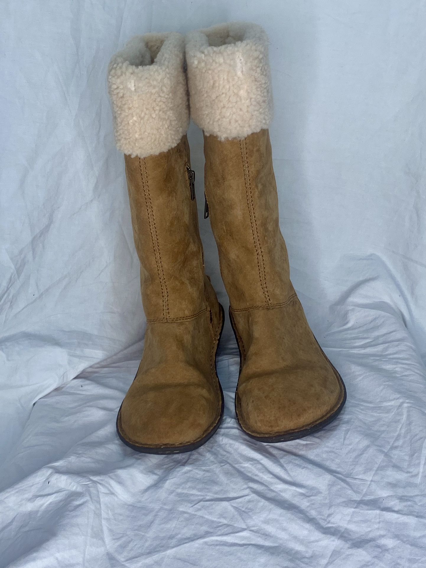 UGG KARYN 9