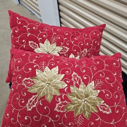 2 / JOLIDAY THROW PILLOWS $ 15 EACH 
