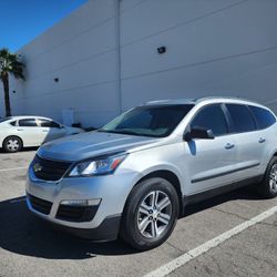 2017 Chevy Traverse Lt 